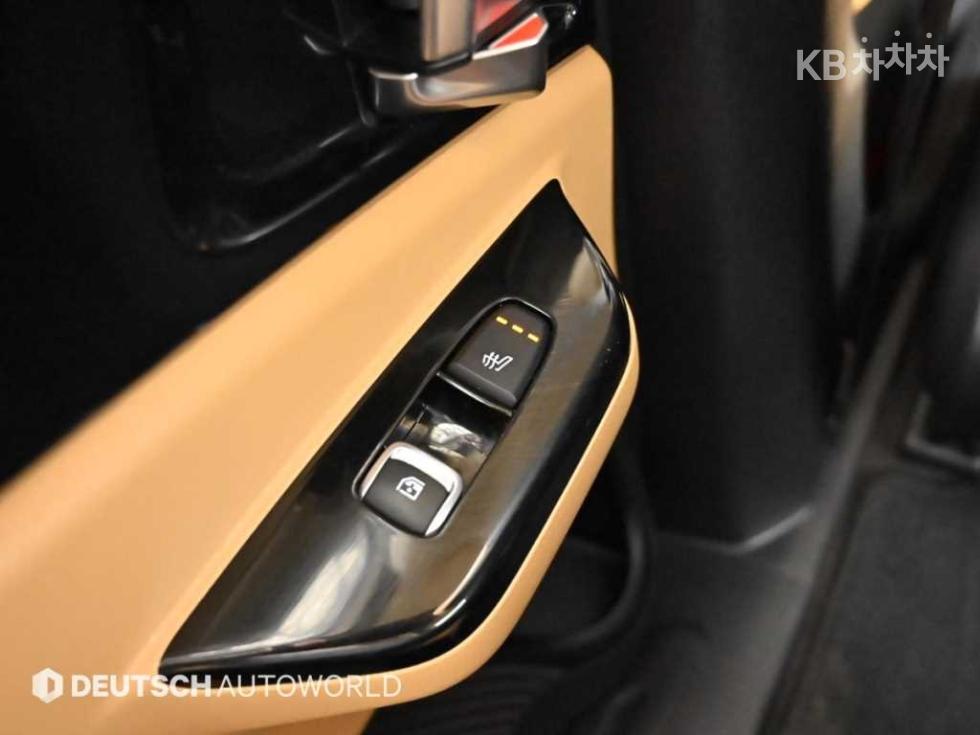 Kia Carnival — miniaturë 16