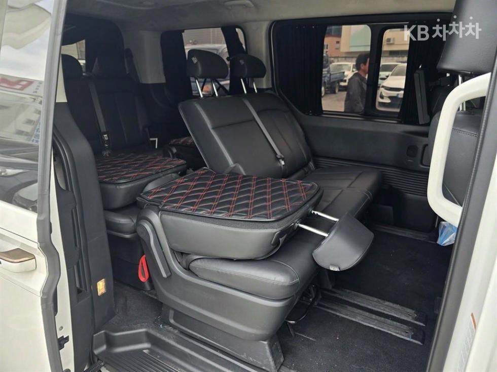 Hyundai Staria — miniaturë 5