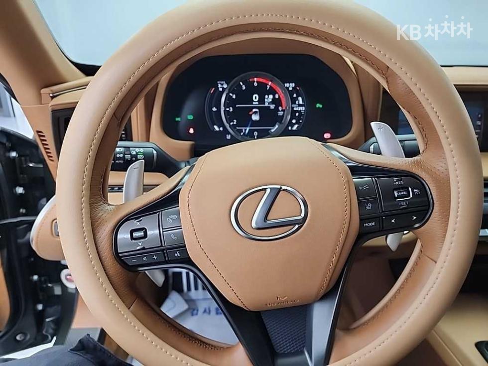2022 Lexus LC photo