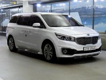 Kia Carnival 7인승 2.2 디젤 리무진 — foto 1