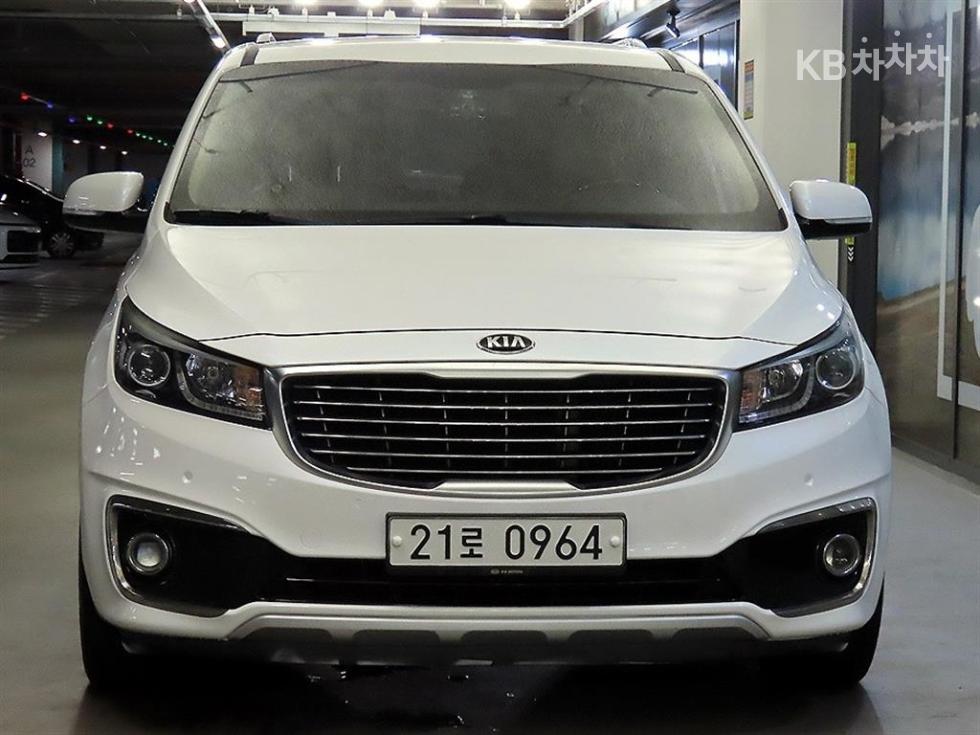 Kia Carnival — miniaturë 2