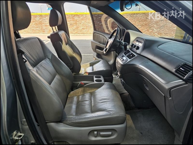 Honda Odyssey — miniaturë 9