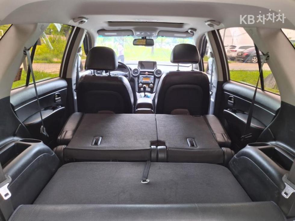 Kia Carens — miniaturë 18