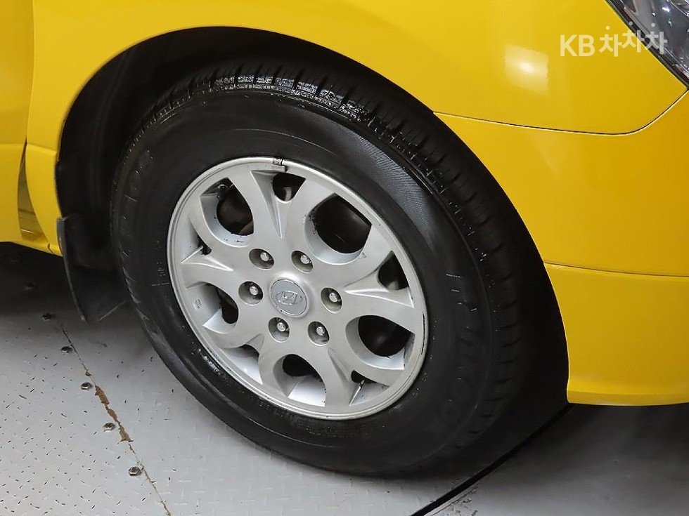 Hyundai Starex — miniaturë 5