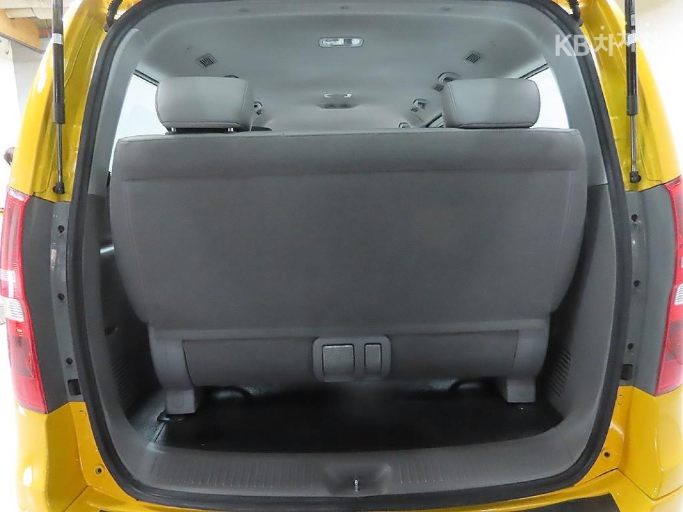 Hyundai Starex — miniaturë 9