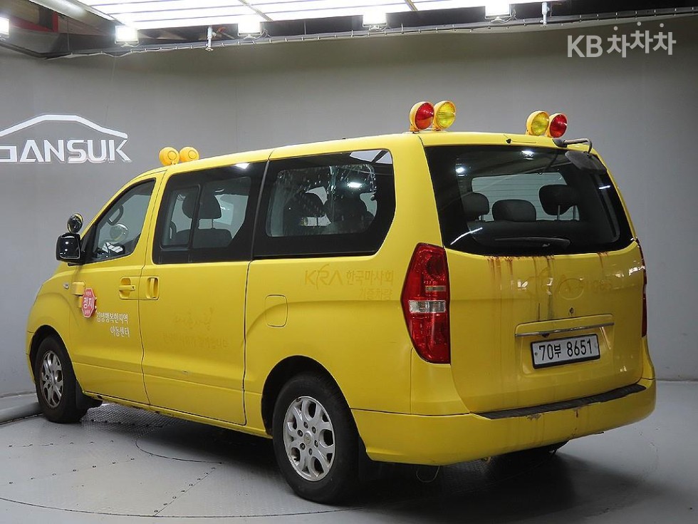 Hyundai Starex — miniaturë 3