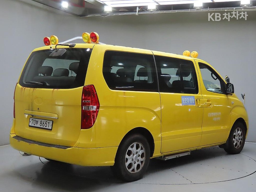 Hyundai Starex — miniaturë 4