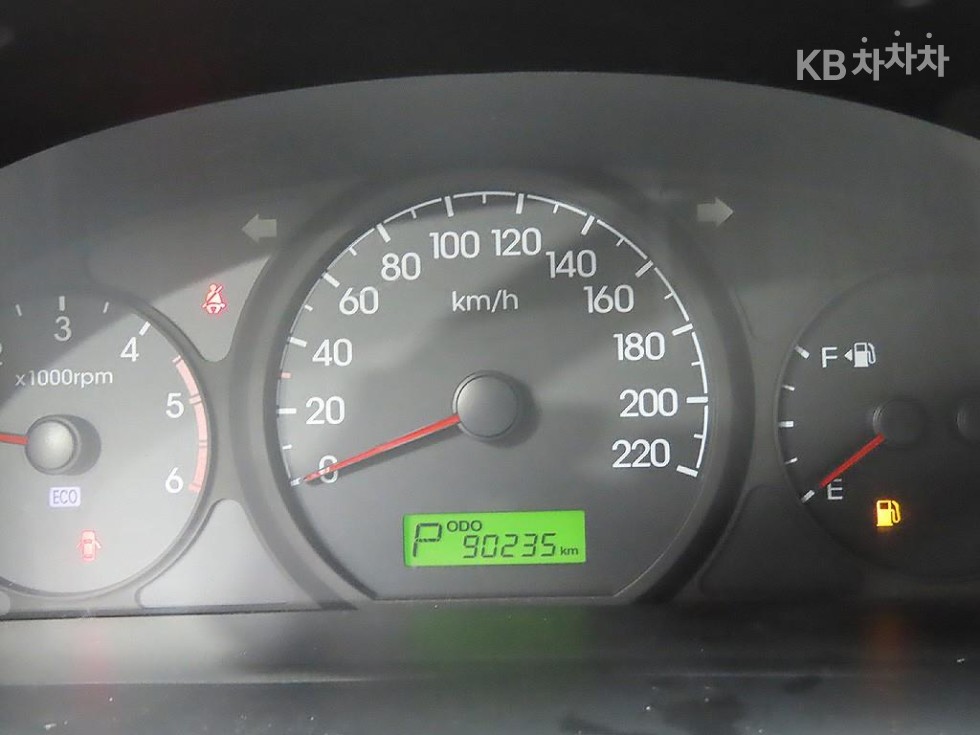 Hyundai Starex — miniaturë 6