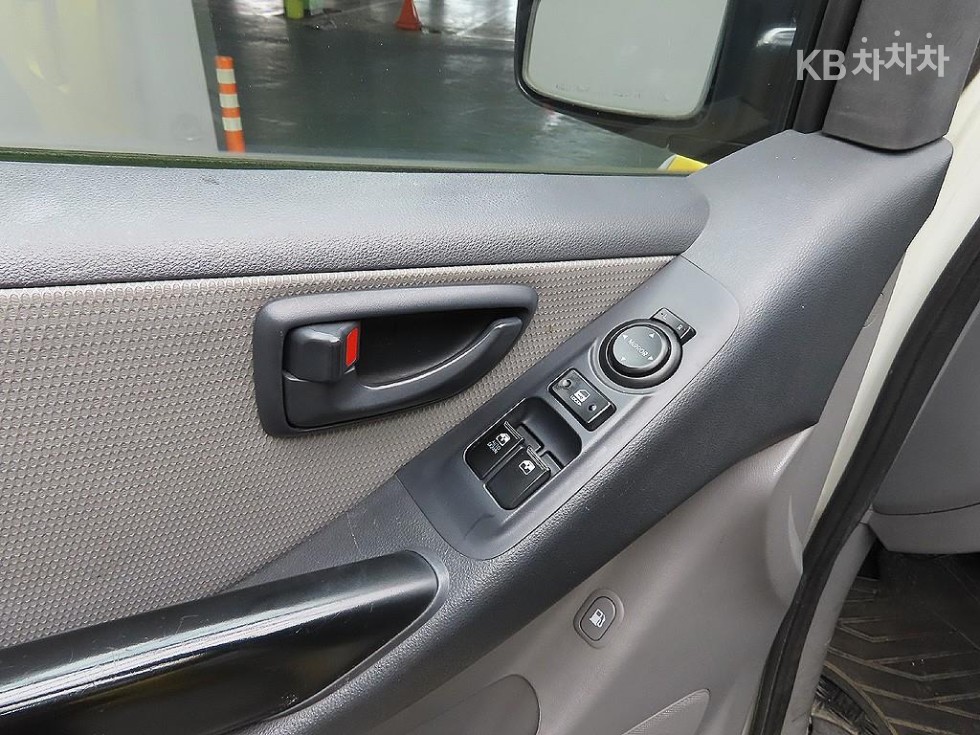 Hyundai Starex — miniaturë 8