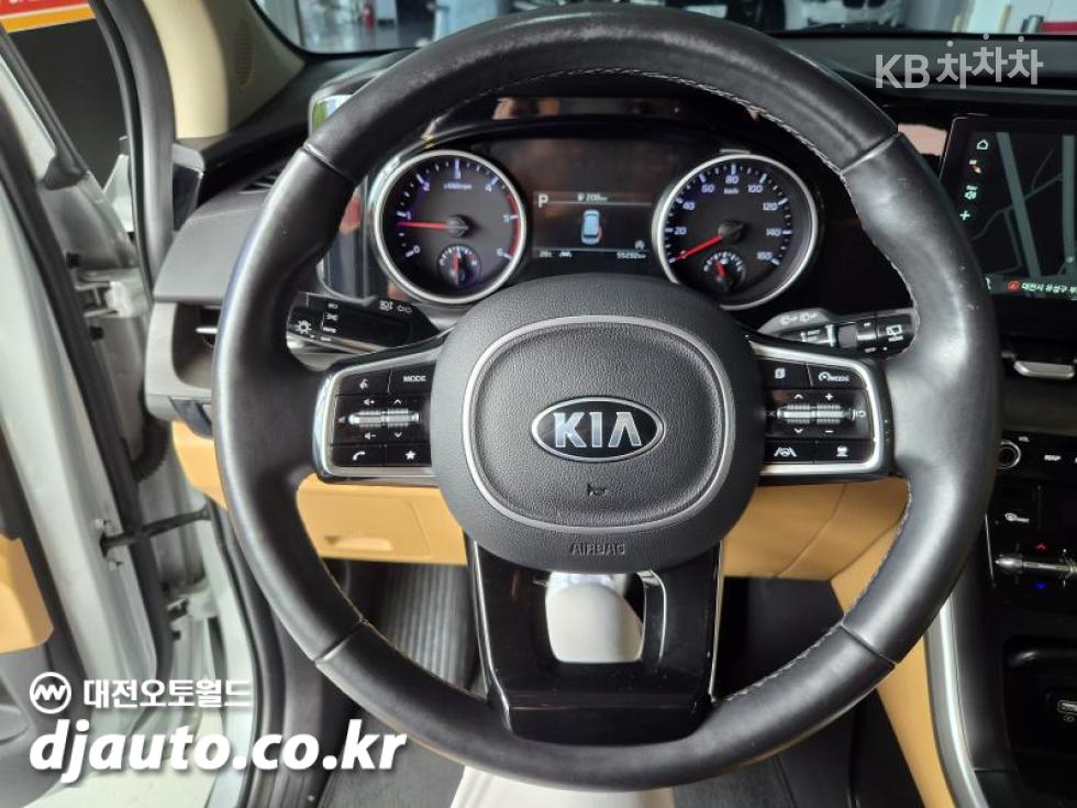 Kia Carnival — miniaturë 6