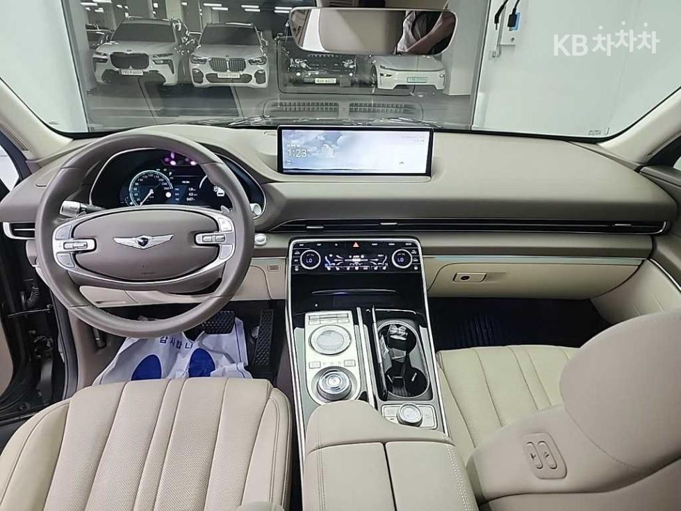 2022 Genesis GV80 photo