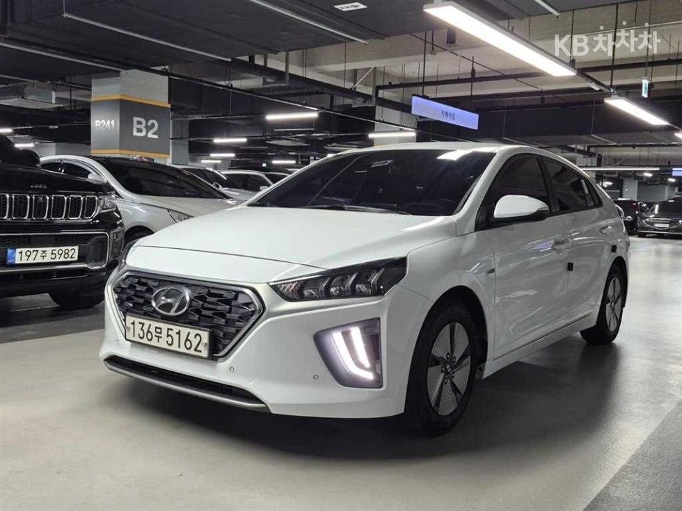 هيونداي أيونيك
