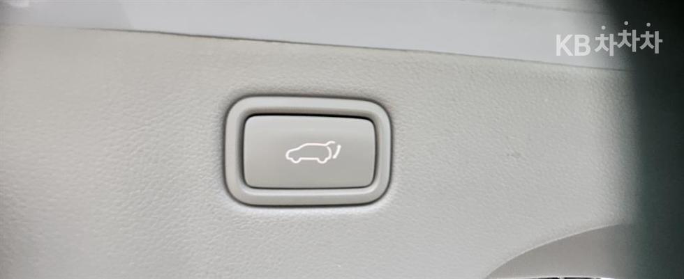 Kia Carnival — miniaturë 7