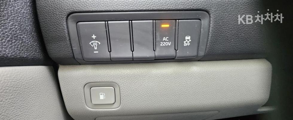 Kia Carnival — miniaturë 13