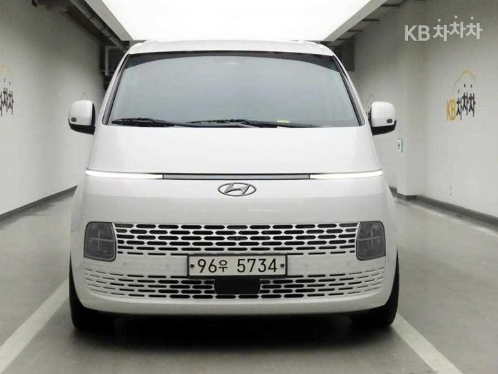 Hyundai Staria 2.2 카고 5 — foto 1