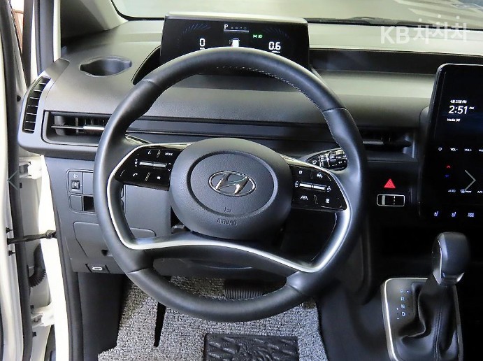 Hyundai Staria — miniaturë 8