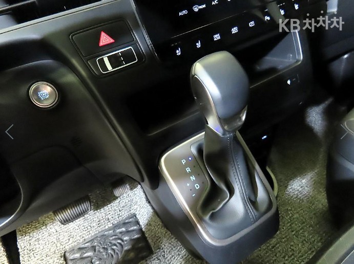 Hyundai Staria — miniaturë 12