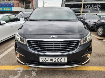 Kia Carnival 7인승 2.2 디젤 리무진 — foto 1