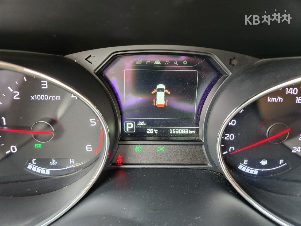 Kia Carnival — miniaturë 16