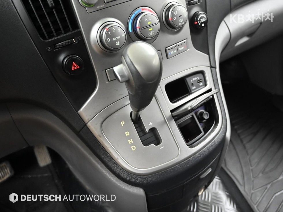 Hyundai Starex — miniaturë 9