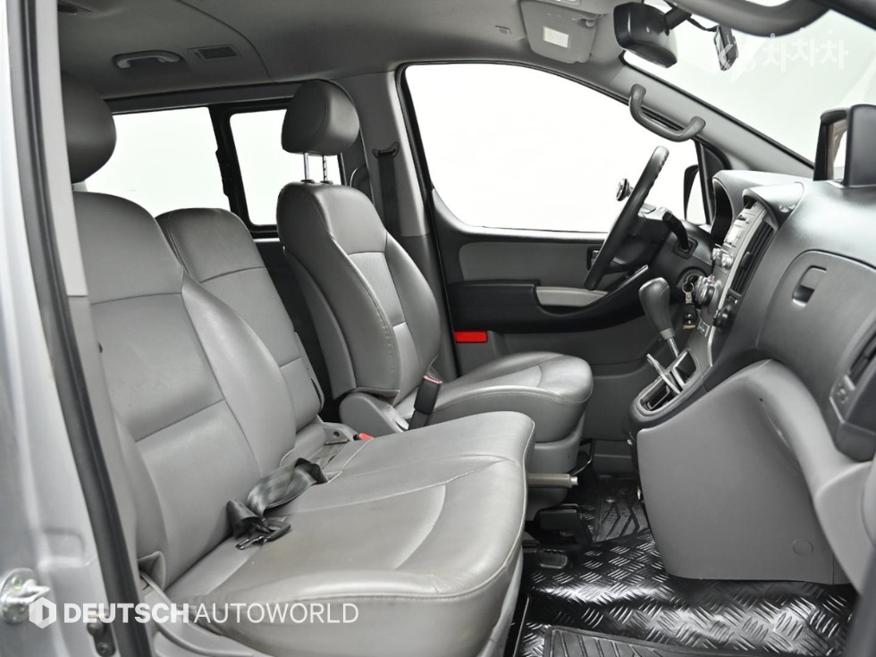 Hyundai Starex — miniaturë 10