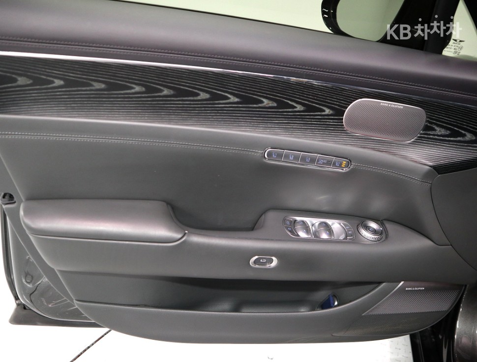 2022 Genesis G90(RS4) photo