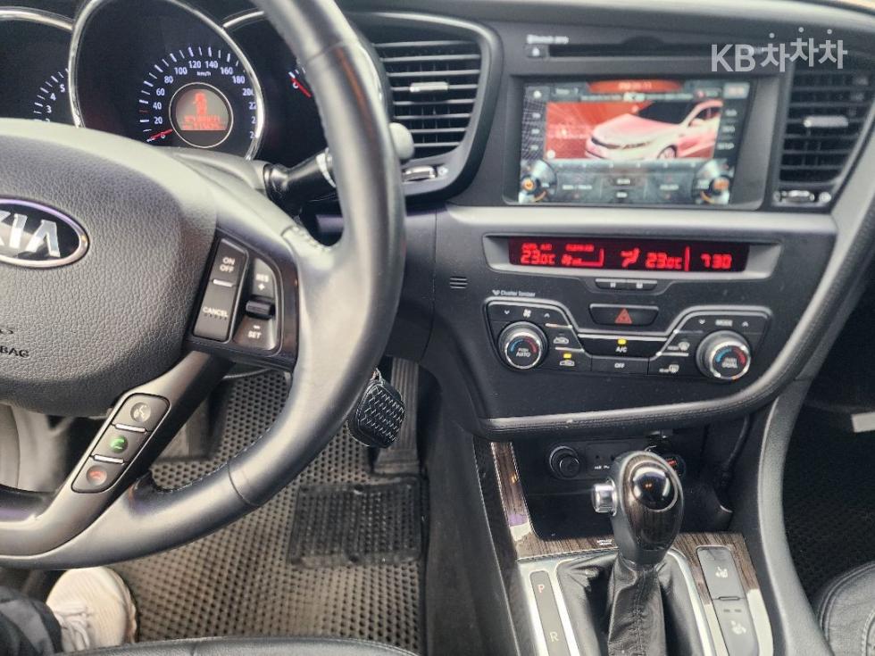 Kia K5 — miniaturë 4
