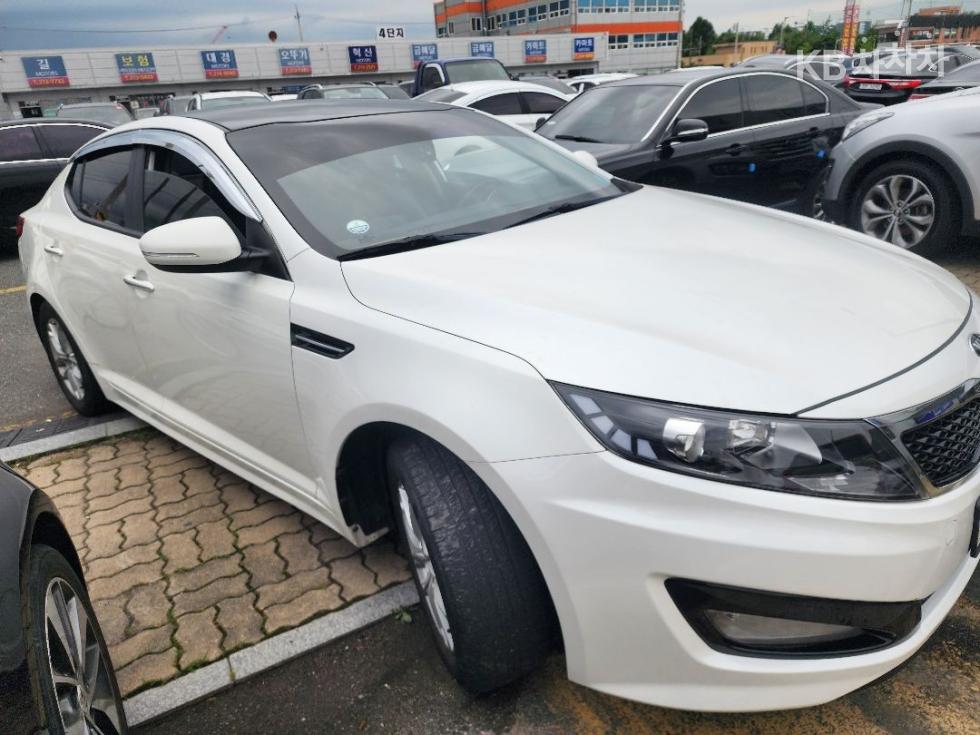 Kia K5 — miniaturë 7