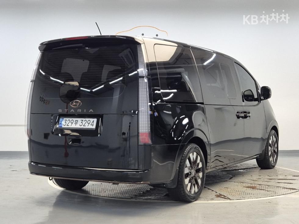 Hyundai Staria — miniaturë 3
