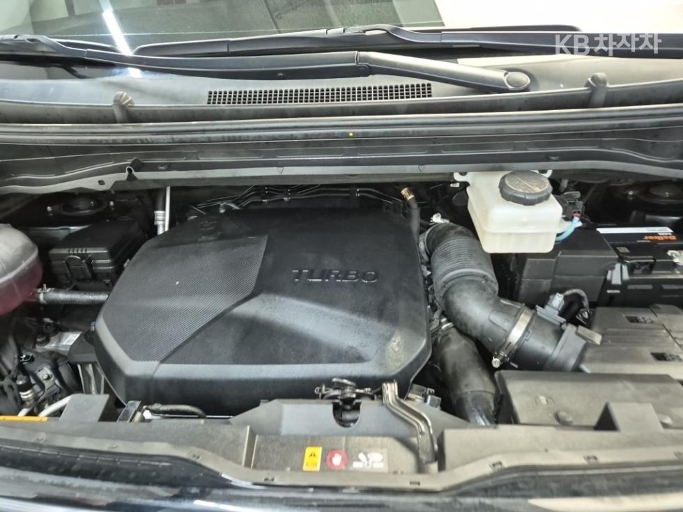 Hyundai Staria — miniaturë 5