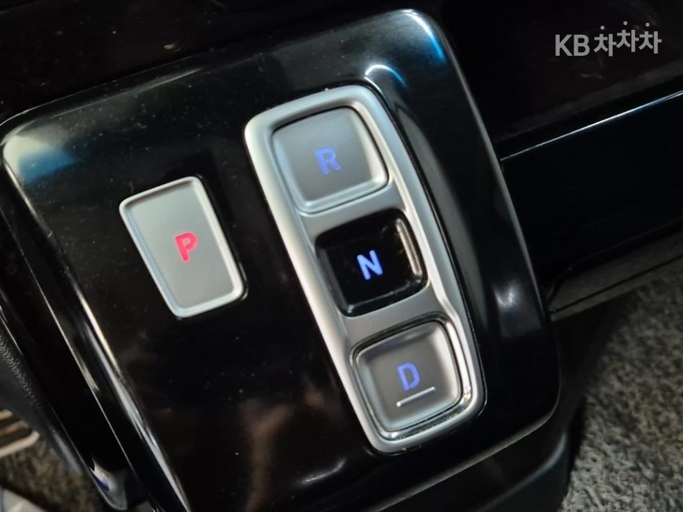 Hyundai Staria — miniaturë 8