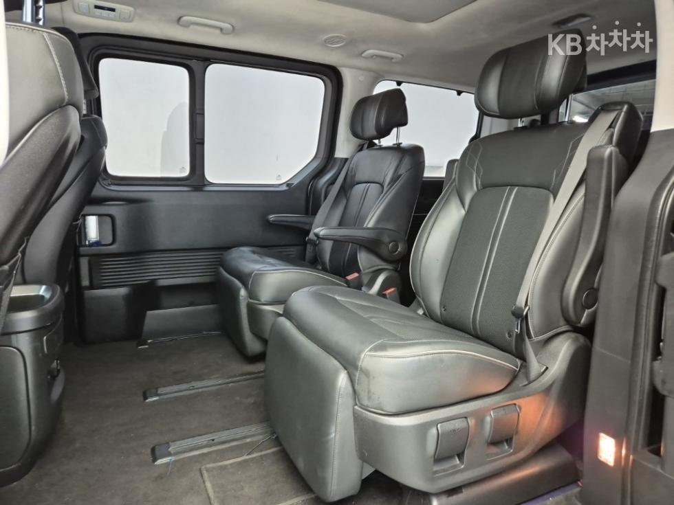Hyundai Staria — miniaturë 12