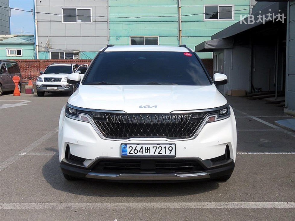Kia Carnival — miniaturë 2