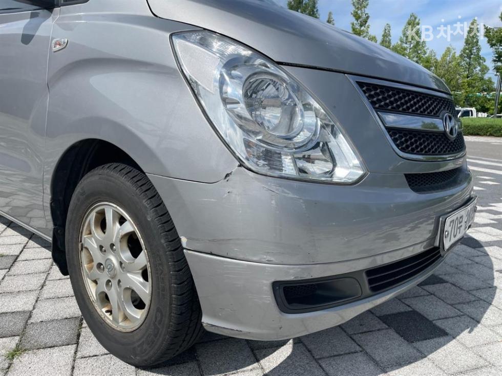 Hyundai Starex — miniaturë 10