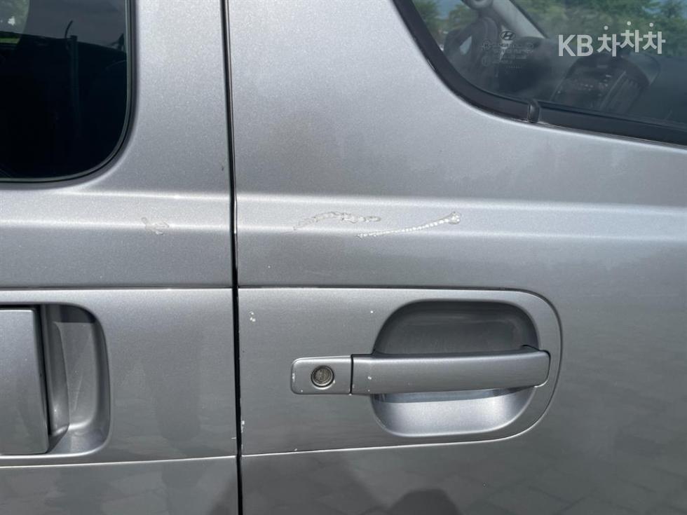 Hyundai Starex — miniaturë 12