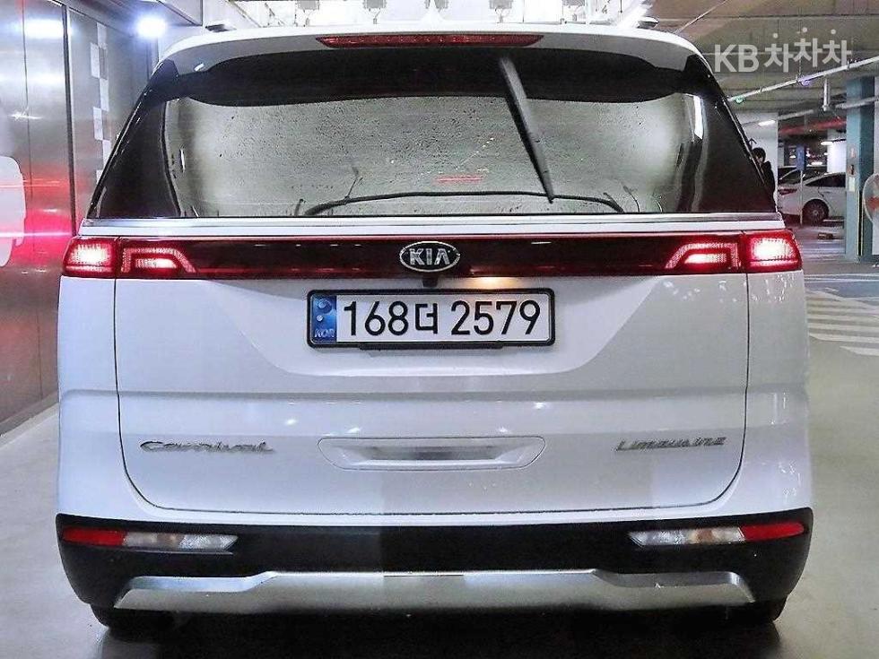 Kia Carnival — miniaturë 3
