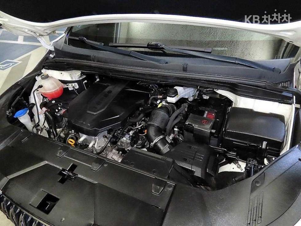 Kia Carnival — miniaturë 19