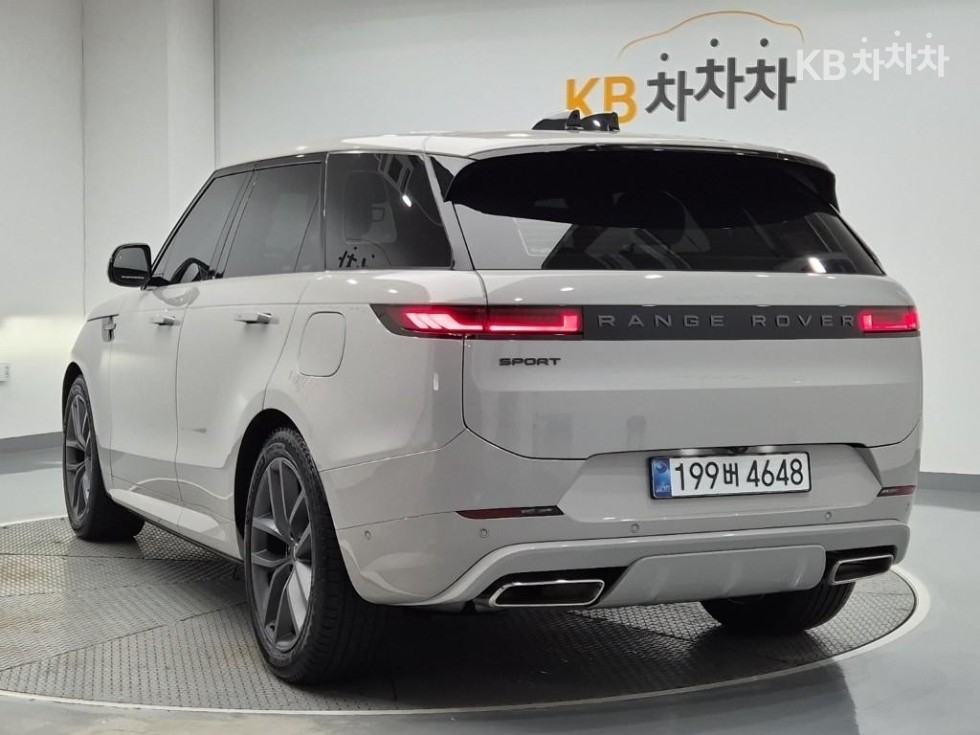 Land Rover Range Rover Sport — miniaturë 2