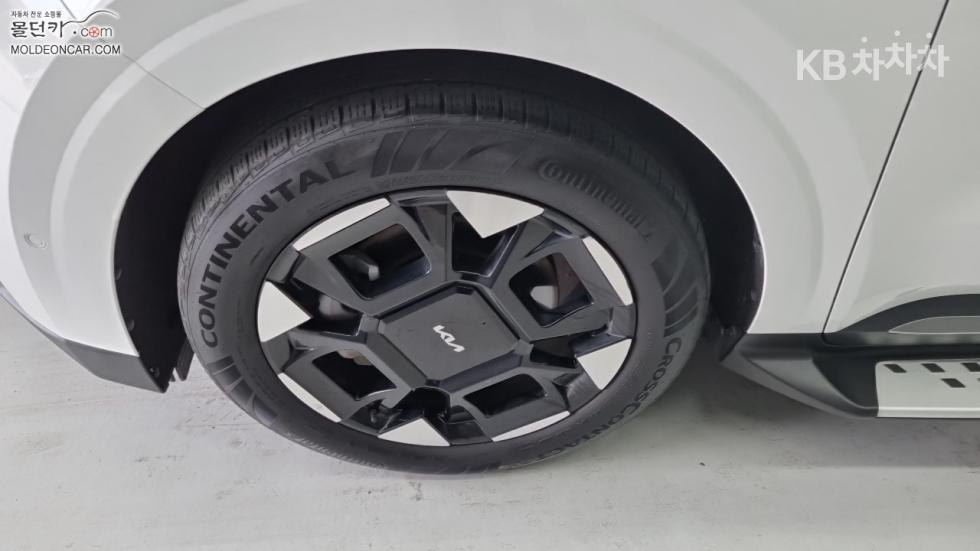 Kia Carnival — miniaturë 6
