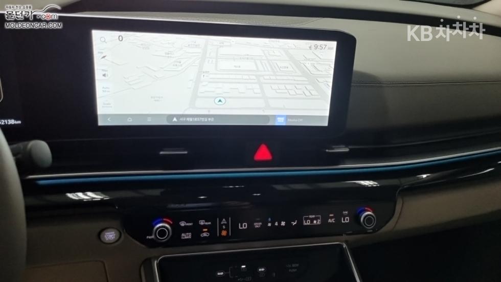 Kia Carnival — miniaturë 12