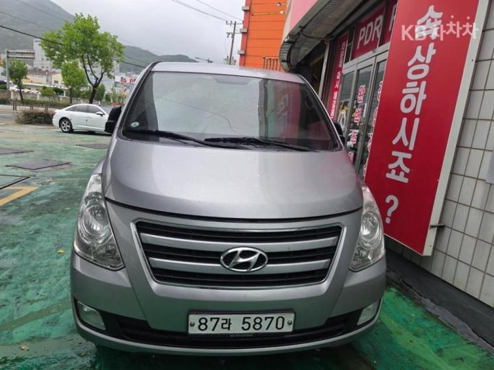 Hyundai Starex 5인승 밴 — foto 1