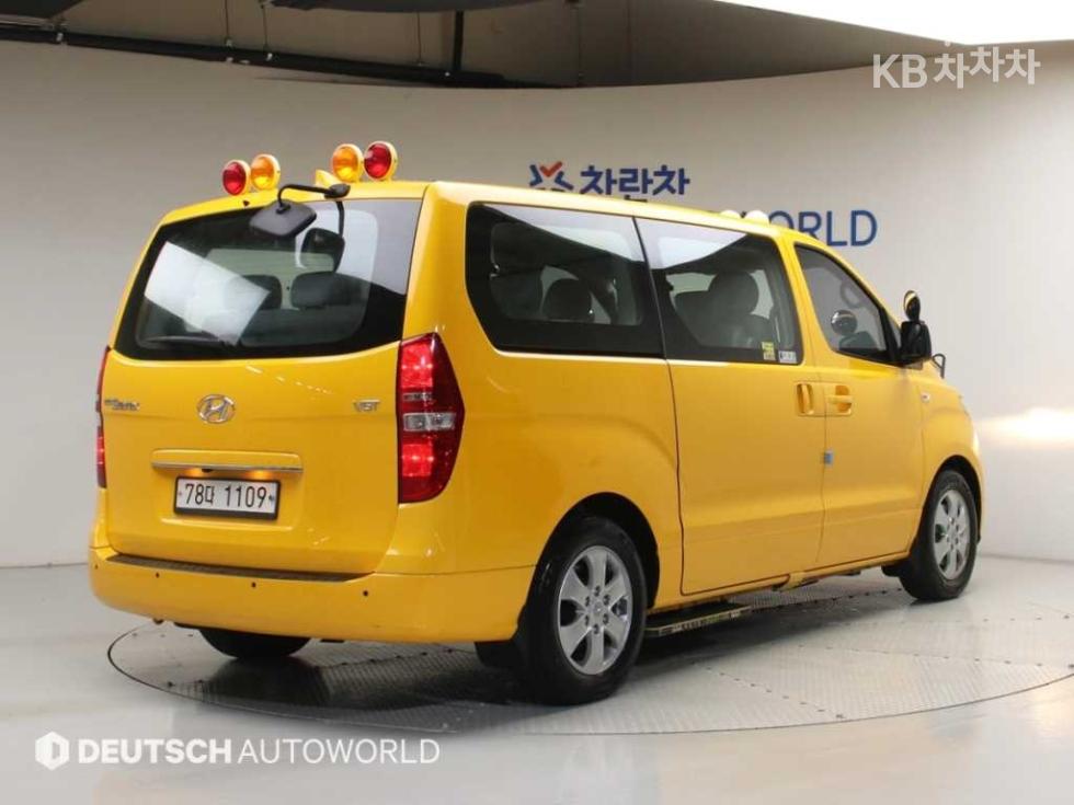 Hyundai Starex — miniaturë 2