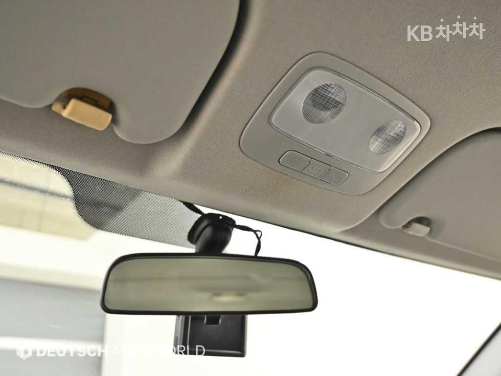 Hyundai Starex — miniaturë 18