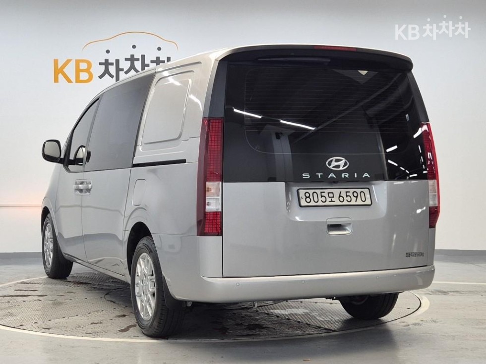 Hyundai Staria — miniaturë 2