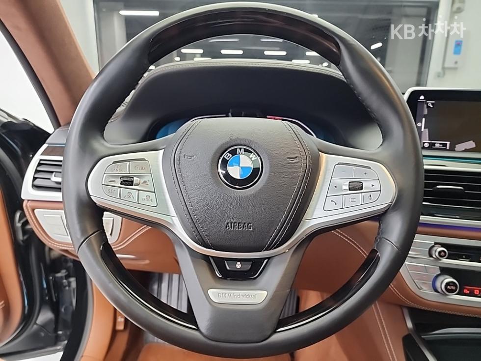 2020 BMW BMW 7 (G11) photo