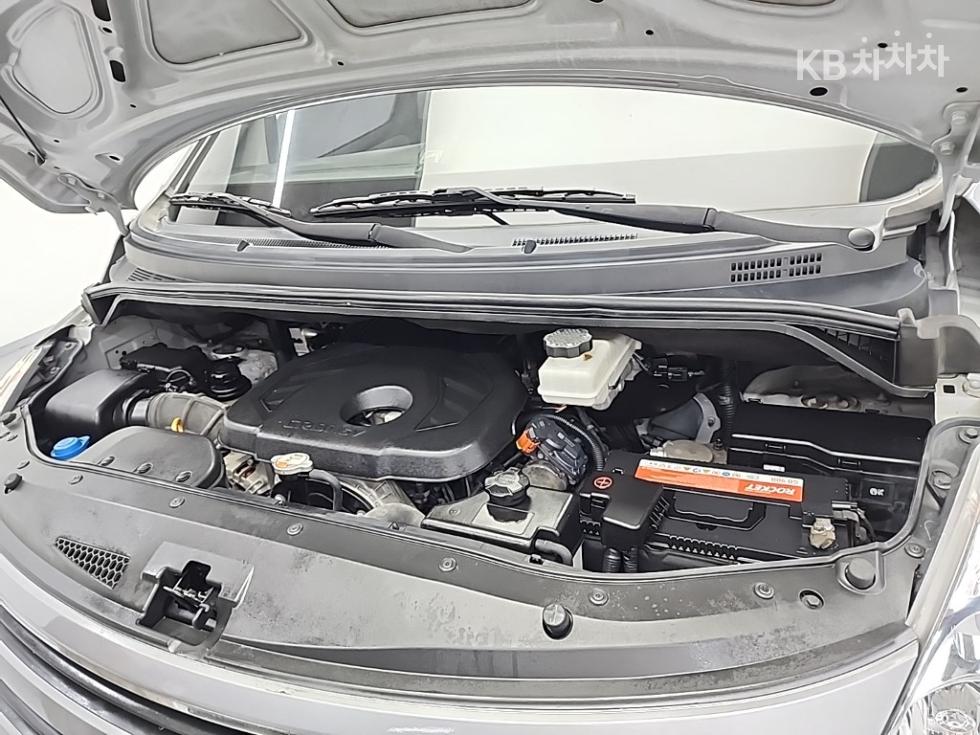 Hyundai Starex — miniaturë 5