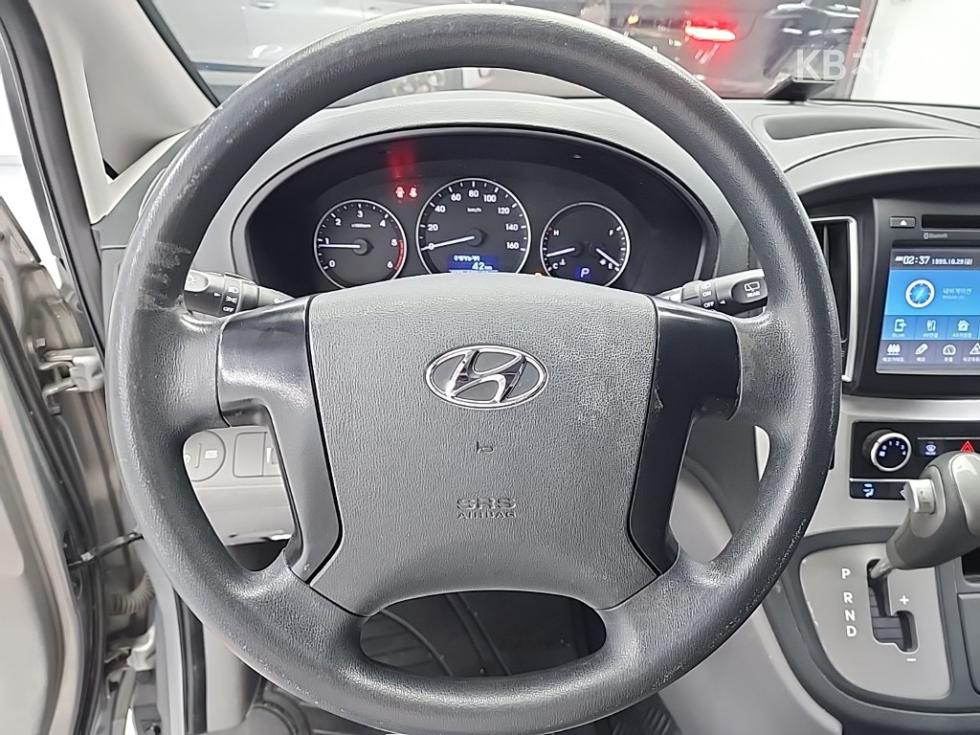 Hyundai Starex — miniaturë 9