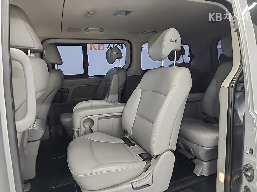 Hyundai Starex — miniaturë 12