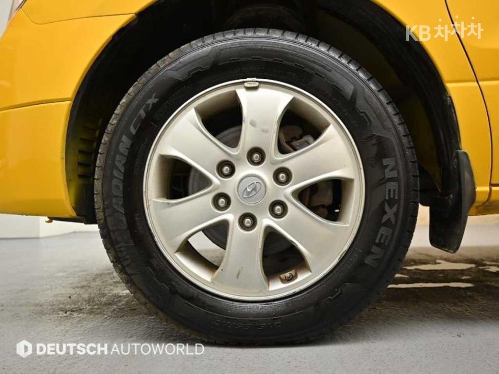 Hyundai Starex — miniaturë 5