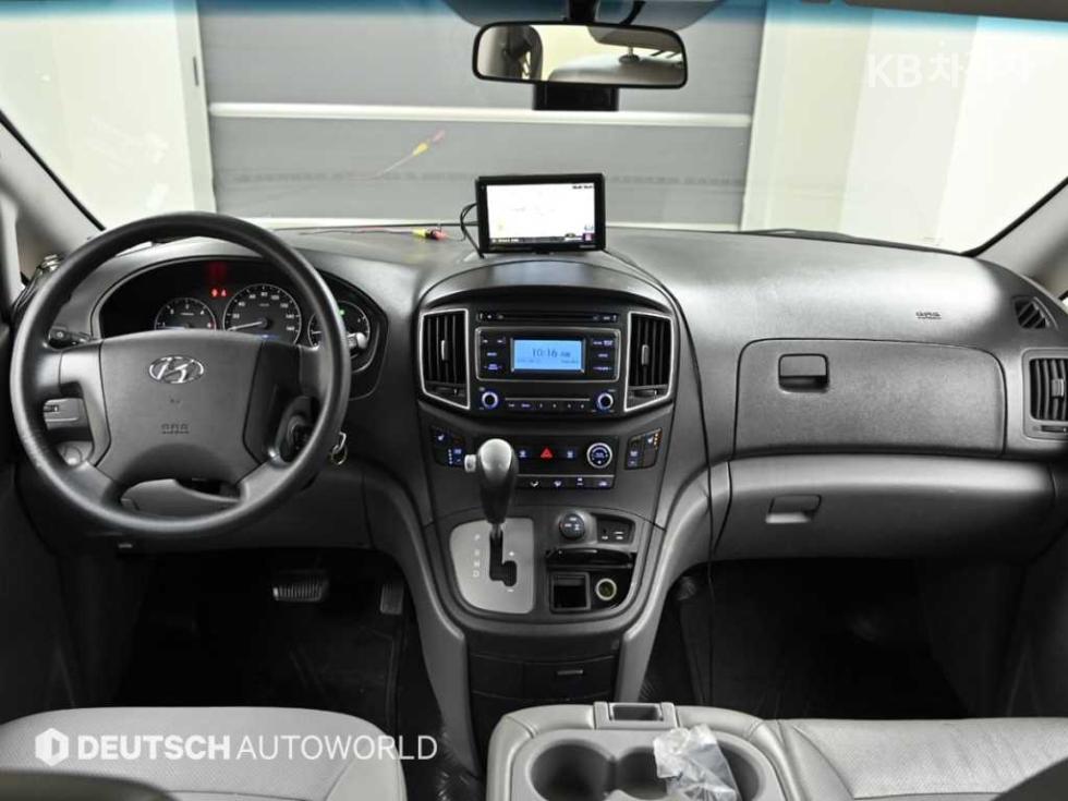 Hyundai Starex — miniaturë 7